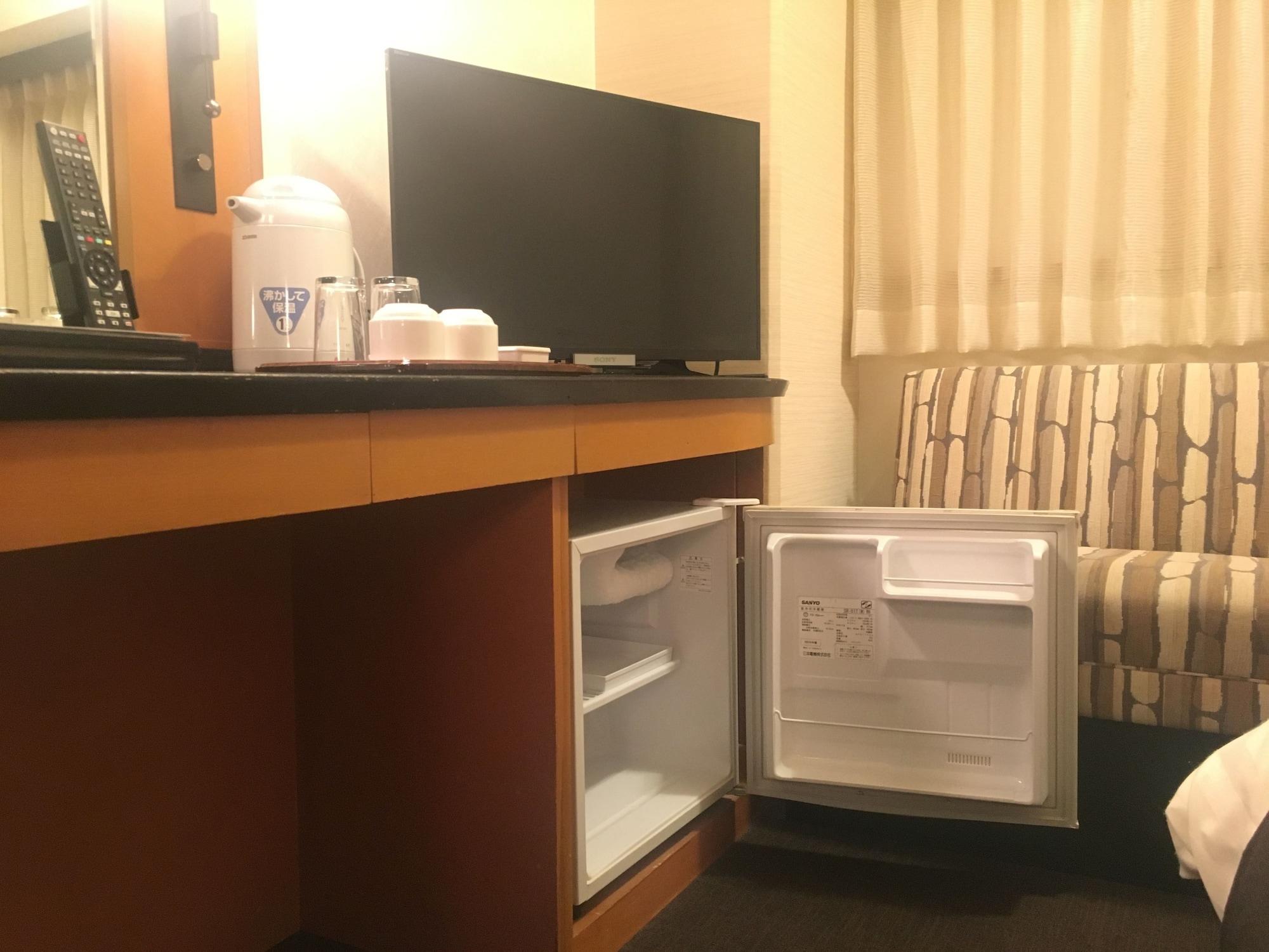 Hotel Listel Shinjuku Токио Екстериор снимка